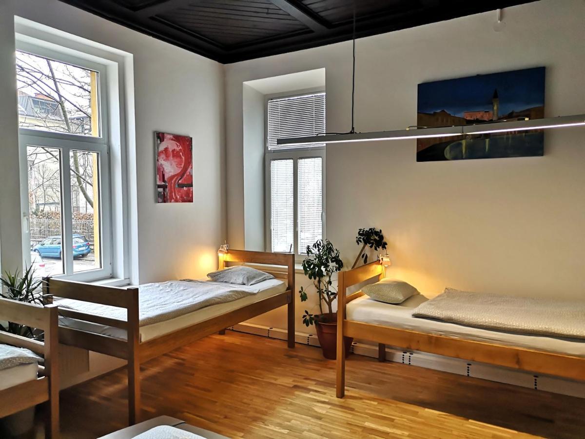 Vila Veselova, Ljubljana City Center Albergue Exterior foto
